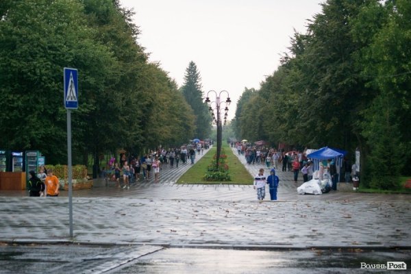 Шкільний сезон у Луцьку. ФОТО