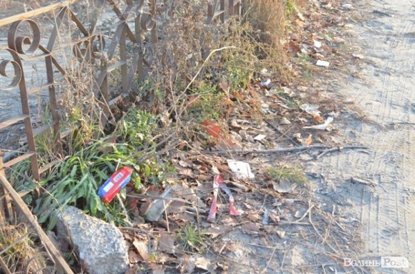 Чому на луцькому авторинку паркуються хаотично. ФОТО. ВІДЕО