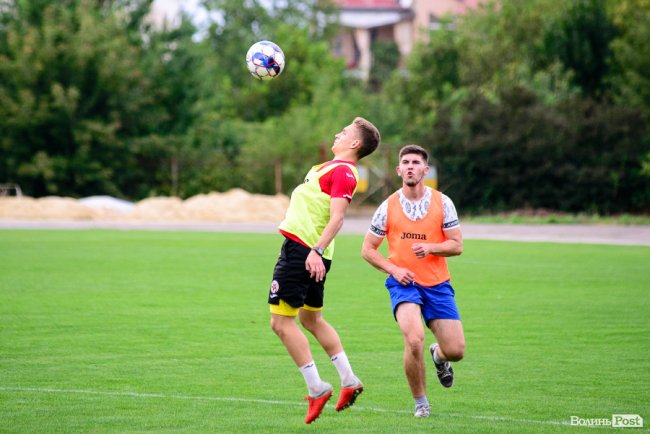 «Поступилися «Волині»: як журналісти відбігали матч проти футболістів луцького клубу. ФОТО