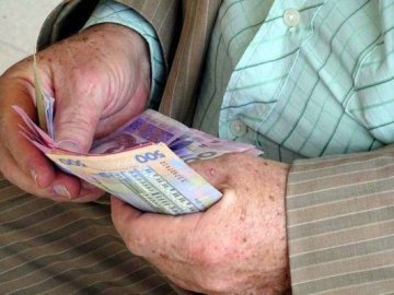 Від жовтня пенсіонери отримуватимуть додаткові виплати: кому й скільки грошей дадуть