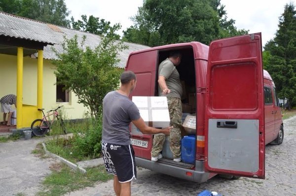 З Волині знову передали допомогу дітям переселенців