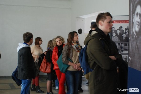 У Луцьку поляки через мистецтво підтримали українців у важкі часи. ФОТО