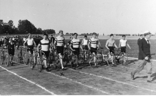 Яким був стадіон у Луцьку у 1930-их роках