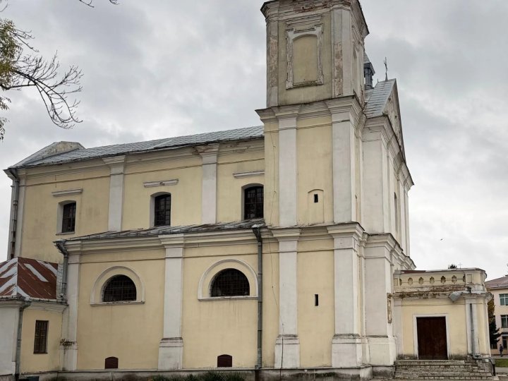 Реставрація костелу у Володимирі затягується: пам’ятку передали заповіднику