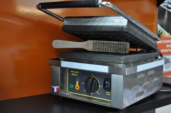 Вафельниця однопостова Roller Grill GES 10