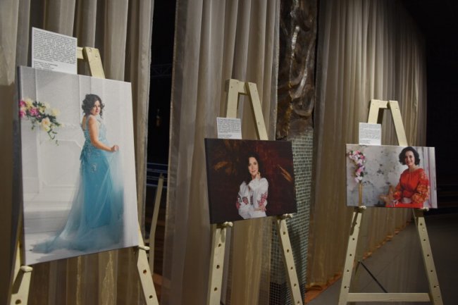 У Луцьку відкрили фотовиставку про мам особливих діток. ФОТО