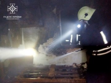 На Волині горіли два житлові будинки