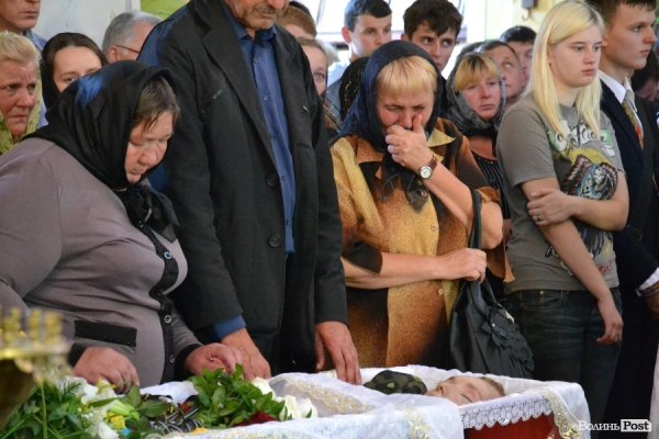 У Луцьку провели в останню путь двох бійців 51-ої бригади. ФОТО