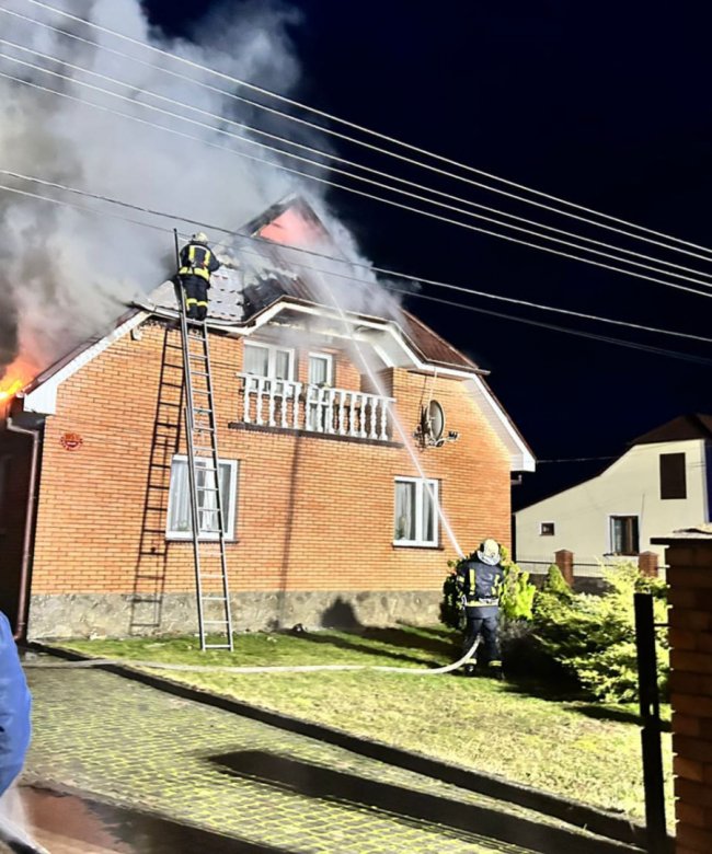 У місіті на Волині спалахнув житловий будинок 