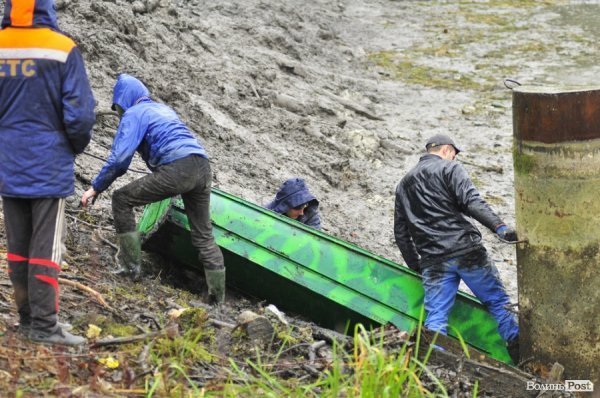 Як чистять ставки в Теремно. ФОТО