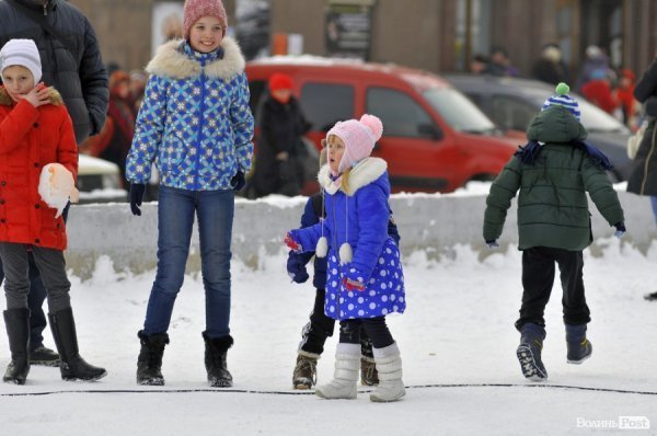 Різдвяне дійство в центрі Луцька: діти