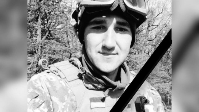 Стало відоме ім'я загиблого водія ВMW, який врізався в дерево на Волині