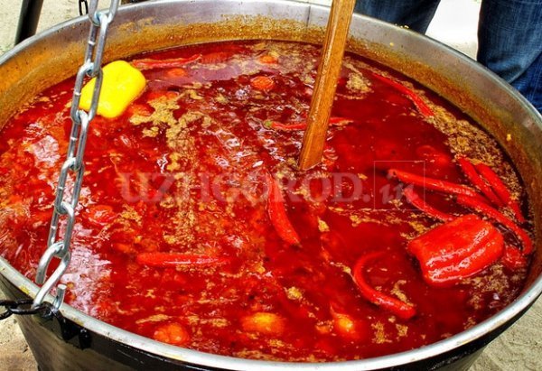 Волинян запрошують оздоровитися та скуштувати бограч*