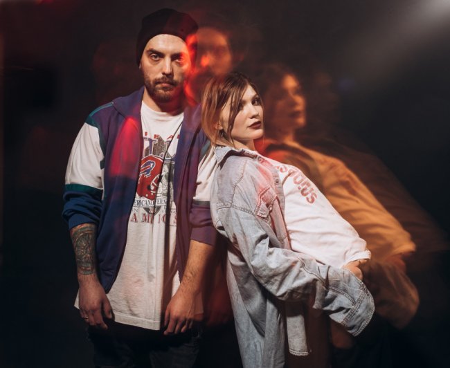 На нещодавно створеній у Луцьку платформі записали перші онлайн-концерти. ФОТО