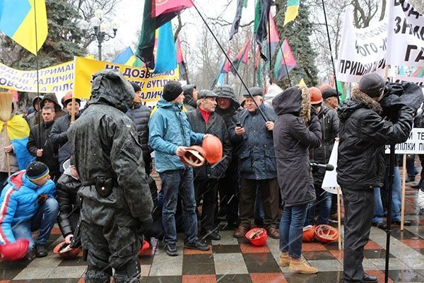 Волинські шахтарі пікетують Верховну Раду та Кабмін. ФОТО. ВІДЕО