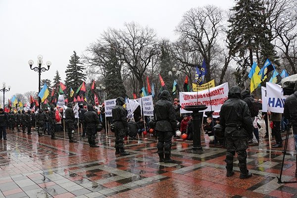 Волинські шахтарі пікетують Верховну Раду та Кабмін. ФОТО. ВІДЕО