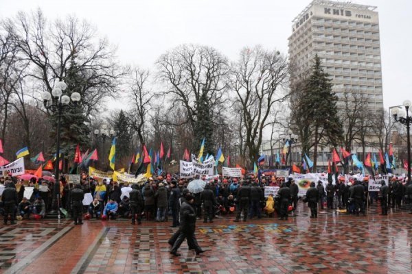 Волинські шахтарі пікетують Верховну Раду та Кабмін. ФОТО. ВІДЕО