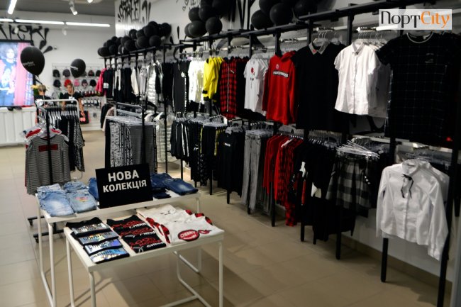 У «ПортCity» – новий магазин польського бренду Reporter young*