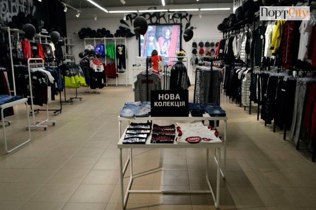 У «ПортCity» – новий магазин польського бренду Reporter young*