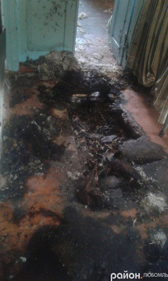 У селі на Волині в хаті згорів дідусь. ФОТО 