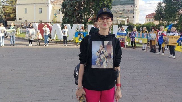 У Луцьку відбулася акція на підтримку полонених захисників Маріуполя