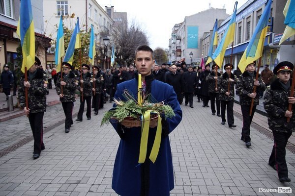 Як Луцьк вшановував жертв Голодомору. ФОТО