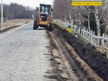 На Волині розпочали ремонт дороги, що веде до Шацьких озер