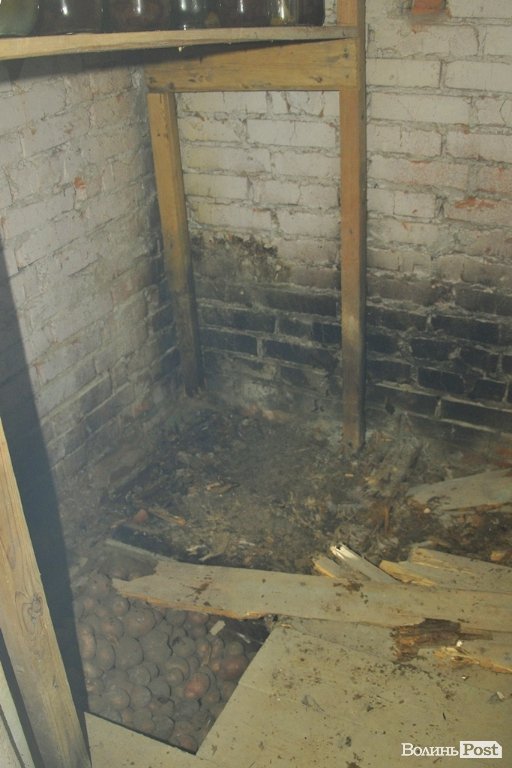 Переполох у Луцьку: дим у підвалі налякав мешканців багатоповерхівки. ФОТО