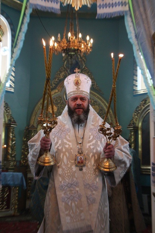 Владика Михаїл відправив різдвяну службу під Луцьком. ФОТО