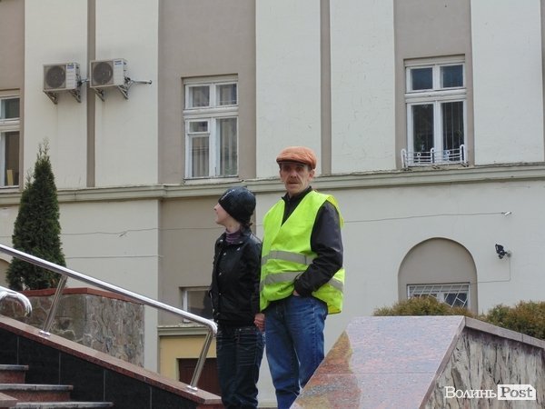 У Луцьку пікетували мерію. ФОТО