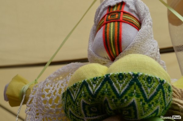 ПТУ Волині презентують: одяг, їжа, меблі та навіть мангал. ФОТО 