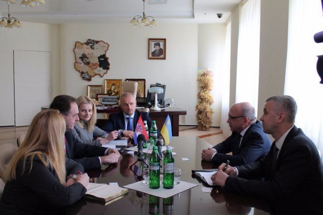 Гунчик зустрівся з хорватським послом