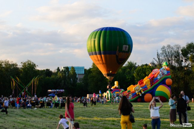 У небі над Луцьком – карнавал повітряних куль. ФОТО