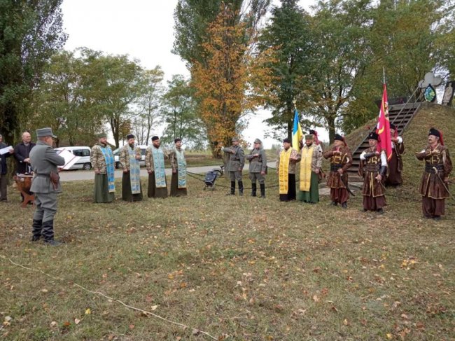 У храмі під Луцьком військові капелани молилися за Батьківщину та її захисників