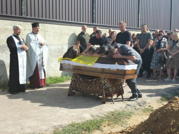 На Волині попрощалися із загиблим Героєм Юрієм Франком. ФОТО