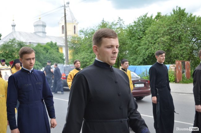 У Луцьку хресною ходою пройшли прихильники церкви Московського патріархату. ФОТО