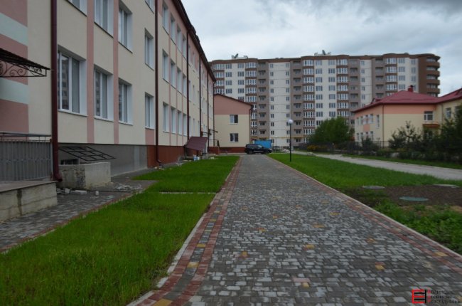 «Ні грошей, ні школи, ні дороги»: розповіли, чому 27 школа не готова до здачі