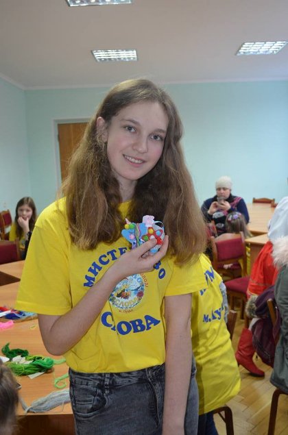 Луцькі дітлахи долучилися до акції «Тепла іграшка надії». ФОТО