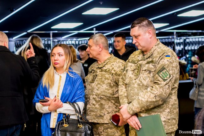 У Луцьку прем’єра фільму «Крути» зібрала Героїв на спільний перегляд. ФОТО