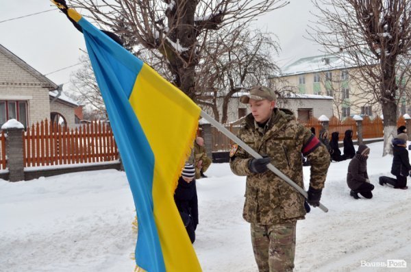 «Десантник пішов у небо»:  у Ківерцях поховали Героя Маріса Камінського