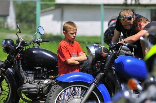 Байкери-«терапевти» влаштували свято для дітей. ФОТО