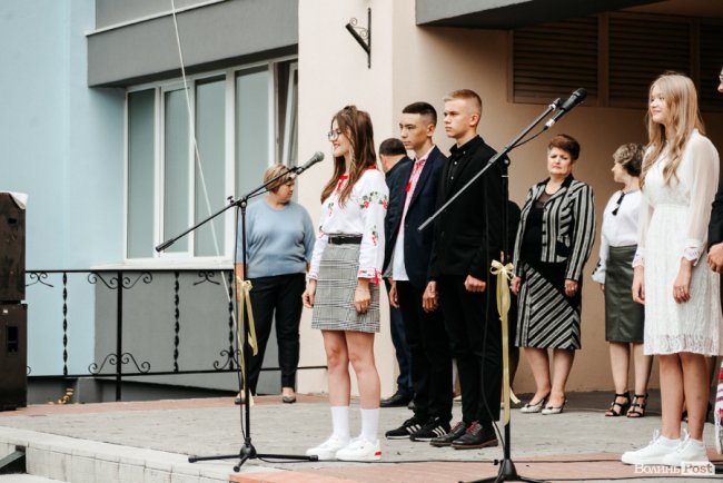 У Луцькому НВК №26 пролунав перший дзвінок. ФОТОРЕПОРТАЖ
