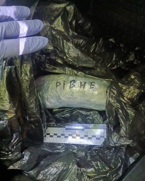На Рівненщині поліцейські затримали двох «закладчиків» із Волині. ФОТО