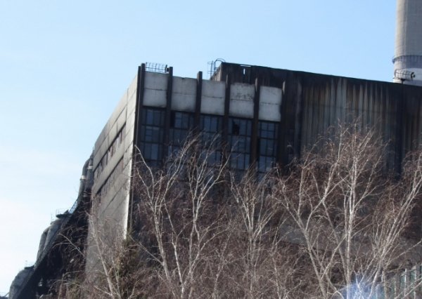 Фото згорілої електростанції