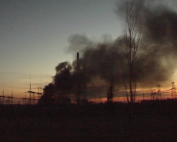 Фото згорілої електростанції