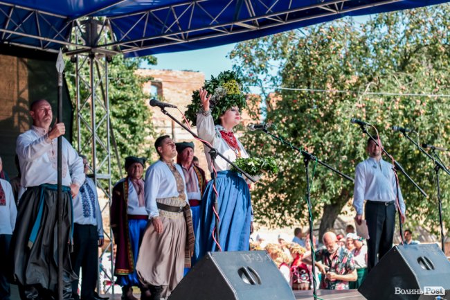 Неймовірні вбрання та іноземні гості: фестиваль «Берегиня» у Луцькому замку. ФОТО