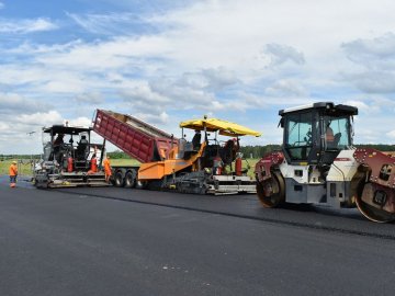 Волинь – в топ-5 областей за станом мережі автомобільних доріг. ФОТО