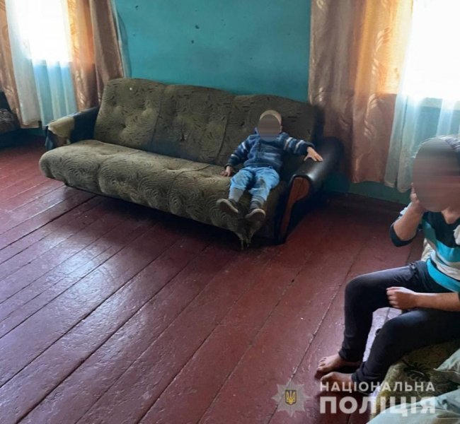 Батьки не мали коштів на обстеження: офіцер громади на Волині доставив хворого хлопчика до лікарні