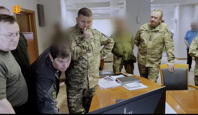 Залужний та начальник Генштабу відвідали Рівненську АЕС. ВІДЕО