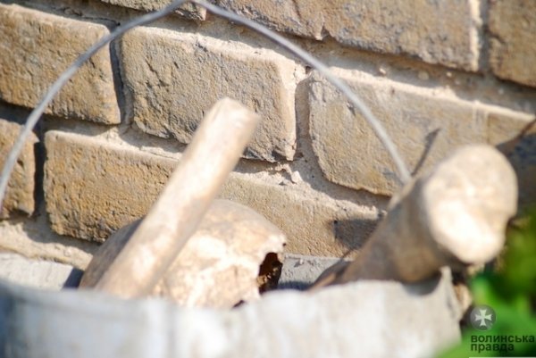 На древньому кладовищі Луцька – непоховані рештки людей. ФОТО